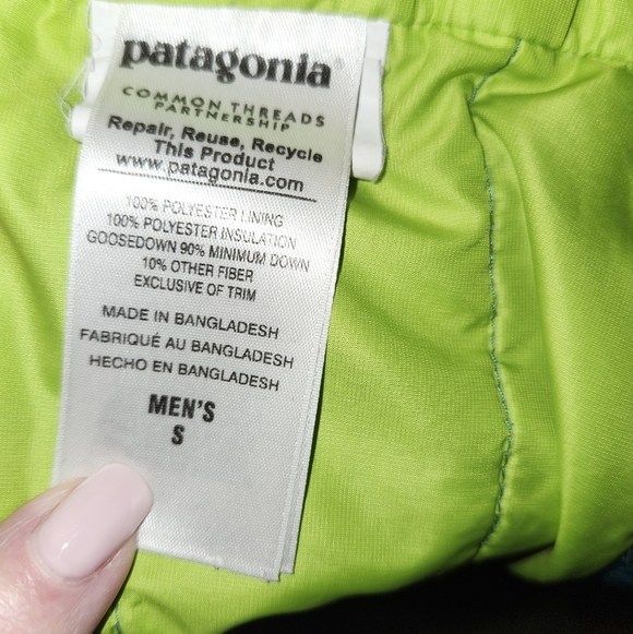 Mens Patagonia Lightweight Teal Jacket with Lime Trim - Picture 5 of 5